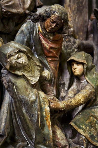Altarbild, zentrales Panel, (Detail) Ohnmacht der Jungfrau von Ligier Richier